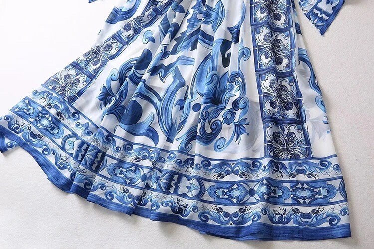 26 Handmade Italian designer BLUE Majolica print Flared sleeves dress