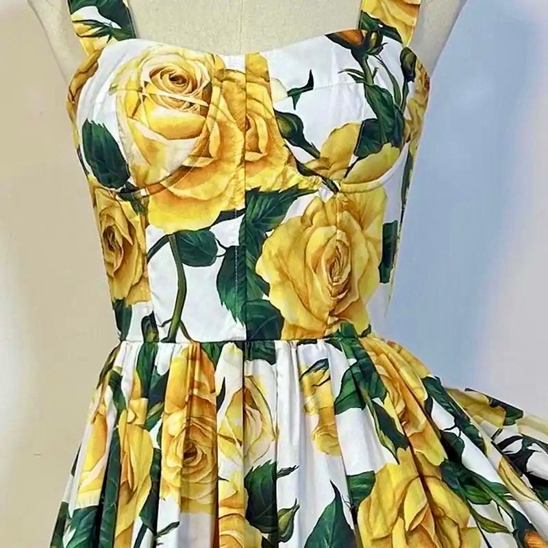 27 SUMMER 2024 Handmade Italian designer Yellow Roses print sleeveless cotton dress, dolce vita dress, runway dress