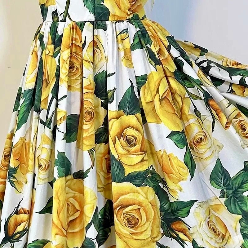 27 SUMMER 2024 Handmade Italian designer Yellow Roses print sleeveless cotton dress, dolce vita dress, runway dress