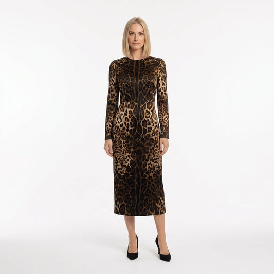 Vestido midi de manga larga de pura seda con estampado animal print en tono marrón